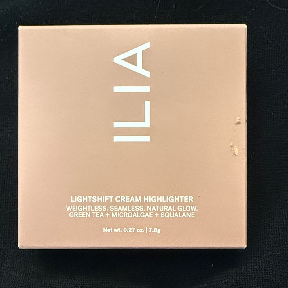 ILIA's Lightshift Cream Highlighter in “Daze” (brand new in box)